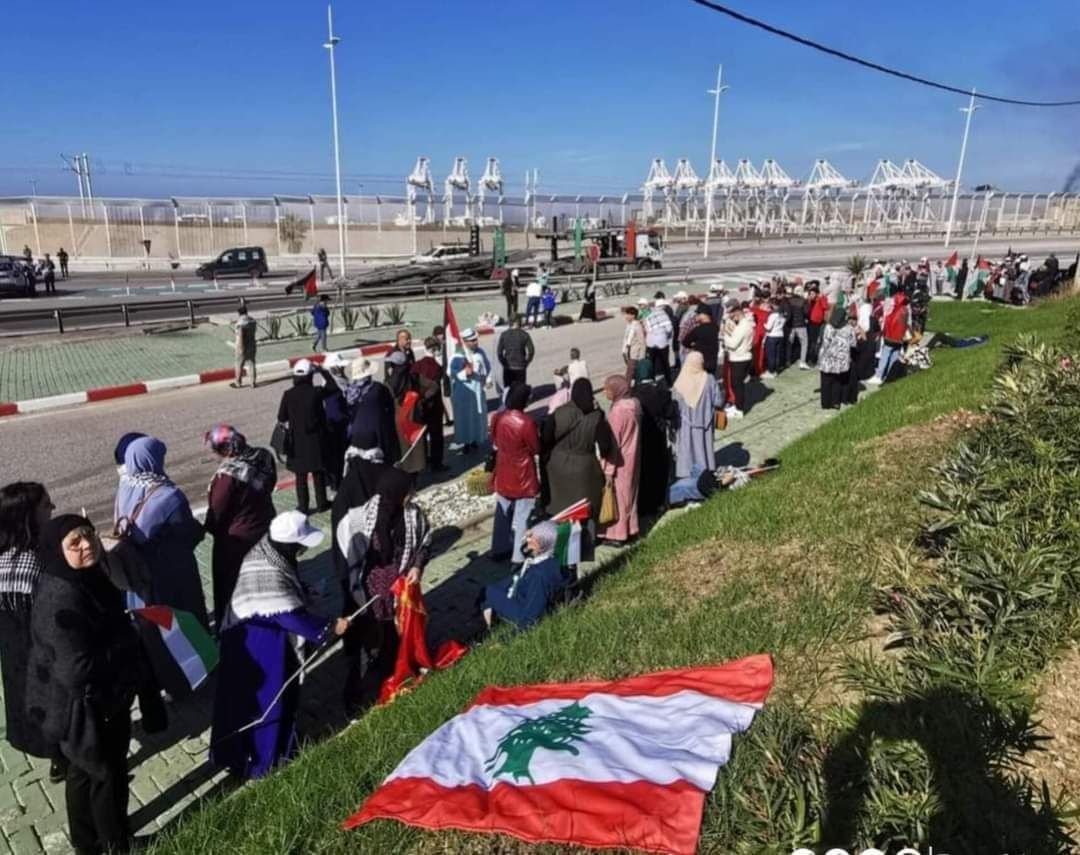 اسبانيا تحول بين الاحتلال وسلاحه المشحون