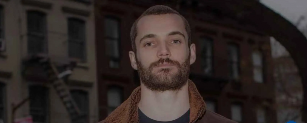 ساركوزي الطفل يستفز الجزائر